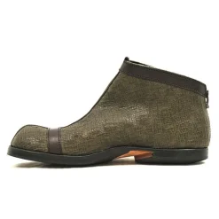 Boots*CYDWOQ Construct