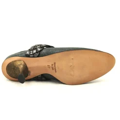 Boots*CYDWOQ Cream