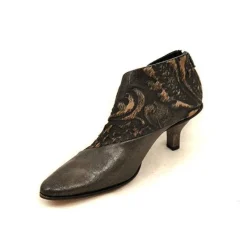 Boots*CYDWOQ Create
