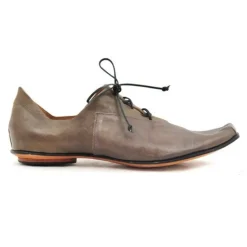 Shoes*CYDWOQ Desk
