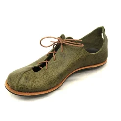 Shoes*CYDWOQ Exit