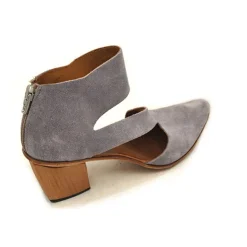 Shoes*CYDWOQ Facade