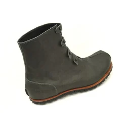 Boots*CYDWOQ Genesis