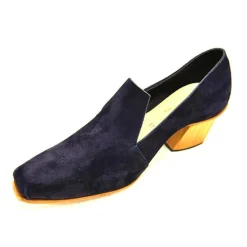 Shoes*CYDWOQ Literary