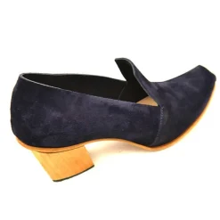 Shoes*CYDWOQ Literary