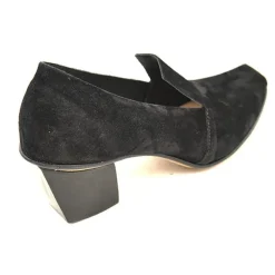 Shoes*CYDWOQ Literary