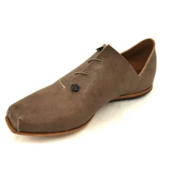 Shoes*CYDWOQ Logic