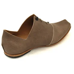 Shoes*CYDWOQ Logic
