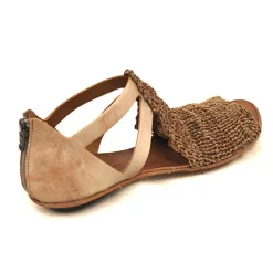 Sandals*CYDWOQ Lounge
