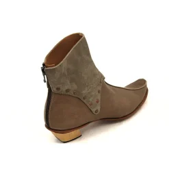 Boots*CYDWOQ Migrate