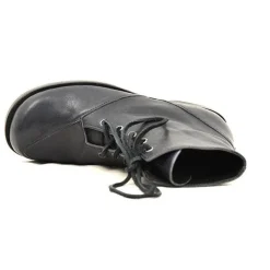 Boots*CYDWOQ Monitor