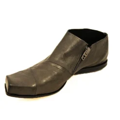 Shoes*CYDWOQ Paradigm