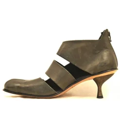Shoes*CYDWOQ Paradox