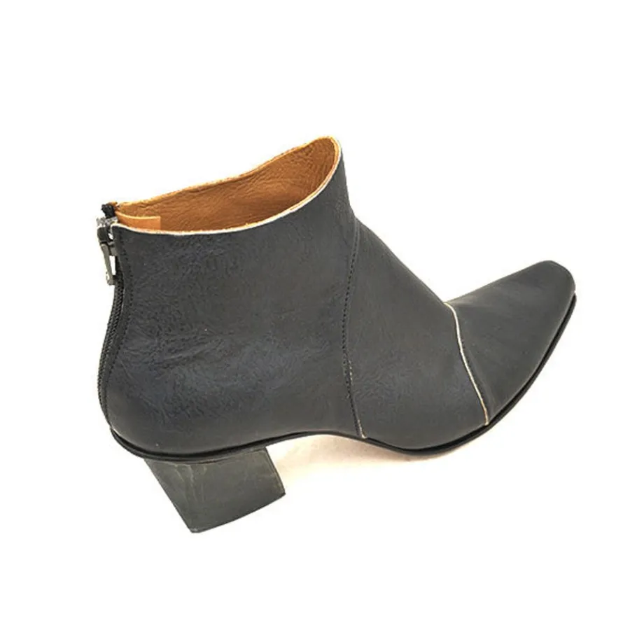 Boots*CYDWOQ Powder