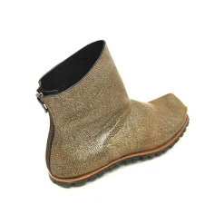 Boots*CYDWOQ Project-V