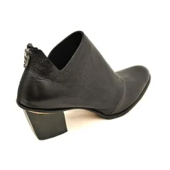 Boots*CYDWOQ Protest