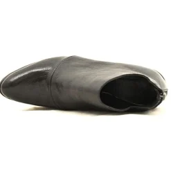 Boots*CYDWOQ Protest
