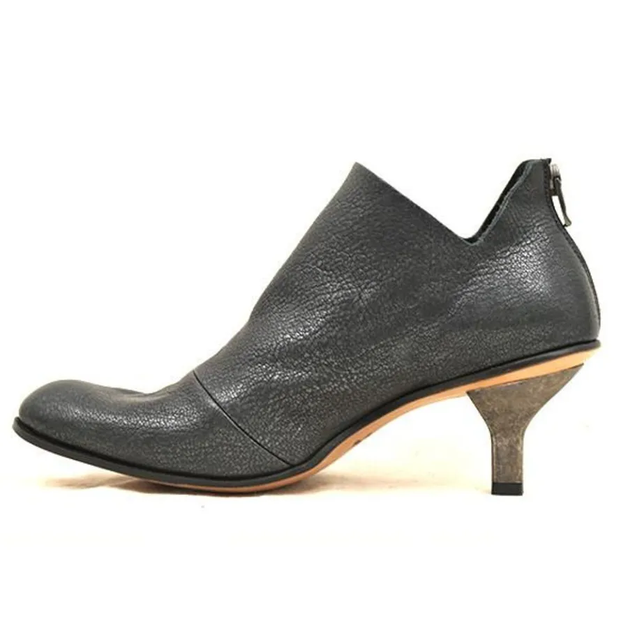 Boots*CYDWOQ Protest