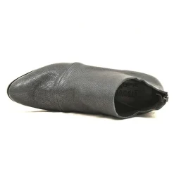 Boots*CYDWOQ Protest