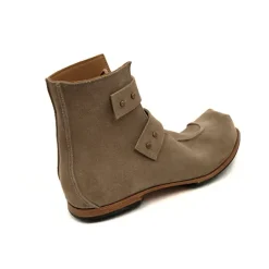 Boots*CYDWOQ Runway-W