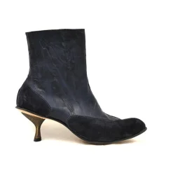 Boots*CYDWOQ Secure