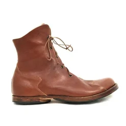 Boots*CYDWOQ Traverse
