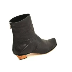 Boots*CYDWOQ Virtus